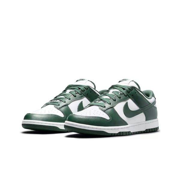 Nike Dunks