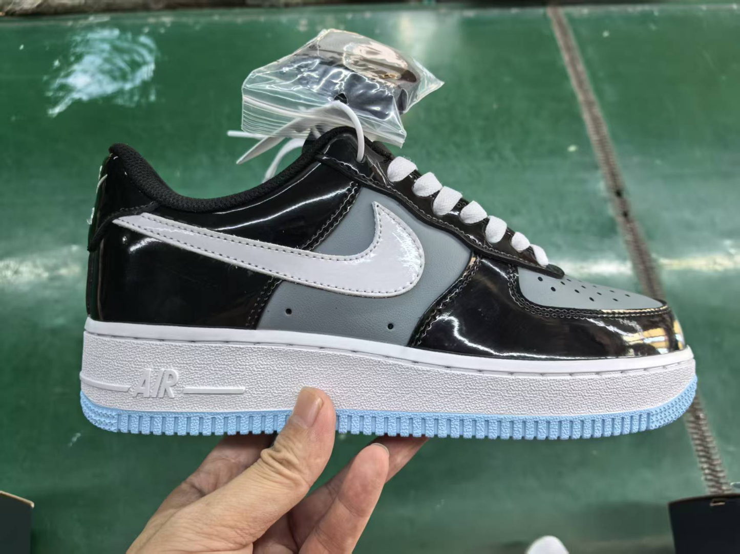 Nike Air Force 1