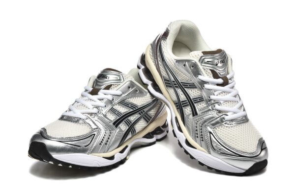 Asics Kayano