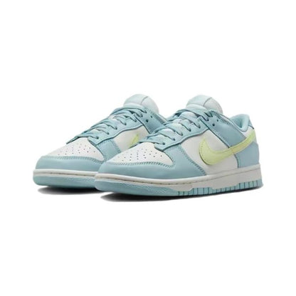 Nike Dunks
